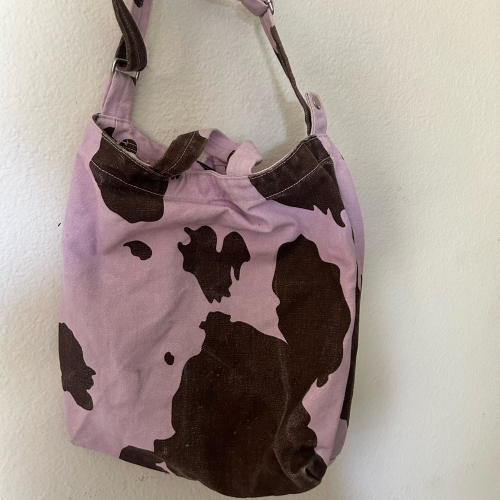 BAGGU BROWN COW DUCK BAG TOTE PURSE PURPLE BROWN CANVAS URBAN OUTFITTERS
